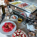 Hotel Tina