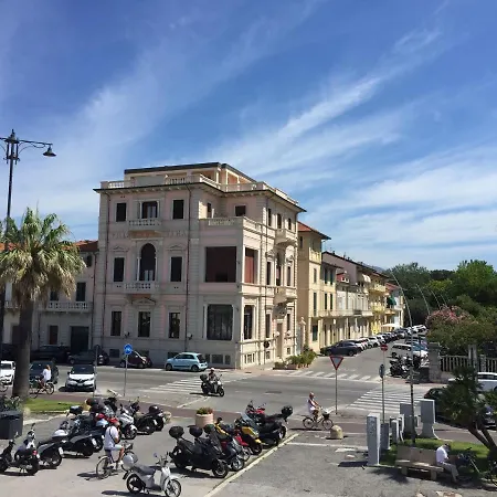 Otel Tina Viareggio