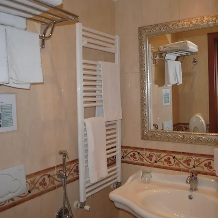 Hotel Tina