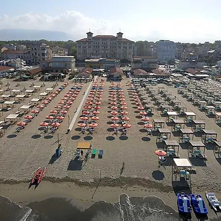 Hotel Tina Viareggio