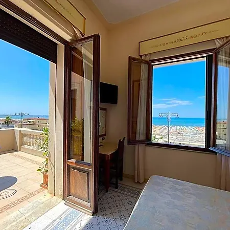 Tina Hotel Viareggio