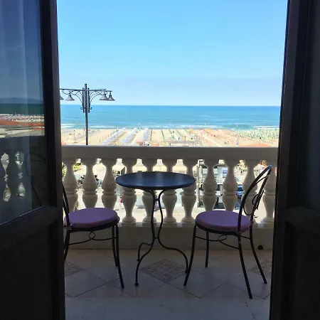 Otel Tina Viareggio